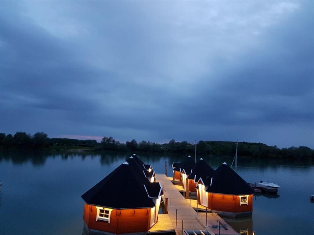 Maritime Freizeit Camp "Mfc" Erfurter Seen 外观 照片